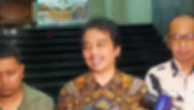 Kasus Roy Suryo yang disebut Nikita Mirzani hilang begitu saja bikin petinggi Polri ikut turun tangan. Foto eks menteri SBY jadi sorotan. 