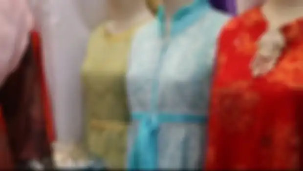 Berbagai pilihan  gamis hijab di Pusat Grosir Tanah Abang Blok A