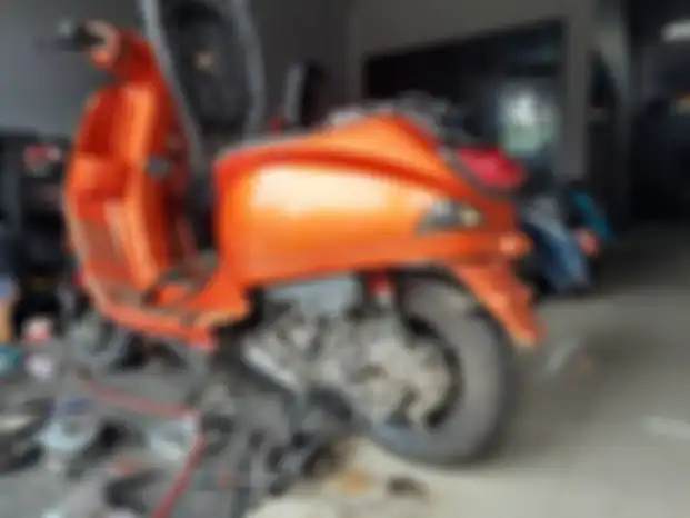Vespa S 150 yang diservis di bengkel A15 Engineering