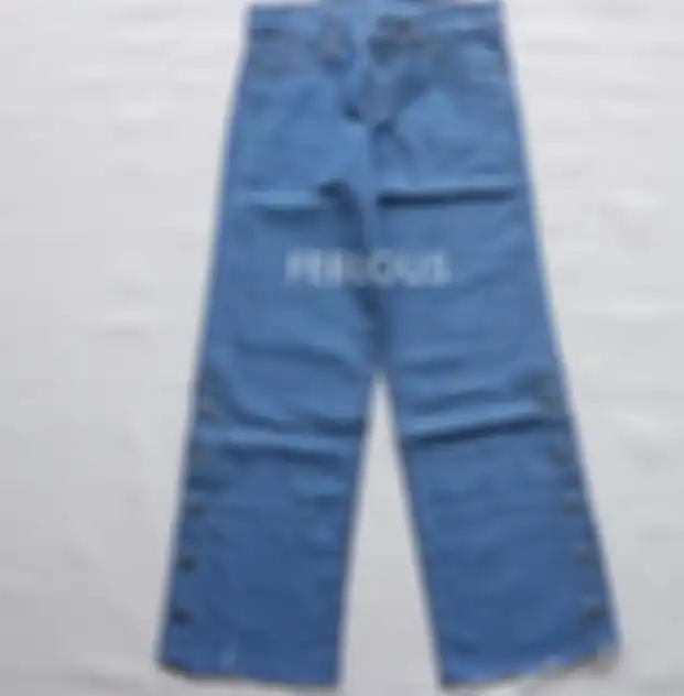 botton side cullote jeans