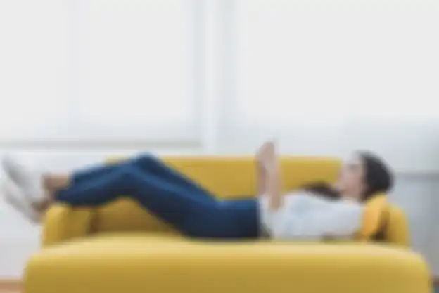 6 cara membersihkan sofa kulit agar seperti baru