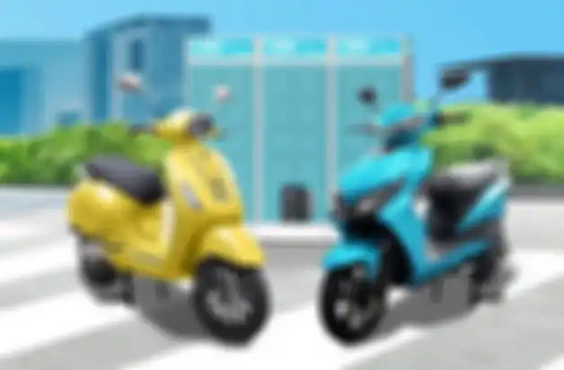 Motor listrik Smoot Zuzu (kiri) dan Smoot Tempur Facelift (kanan)