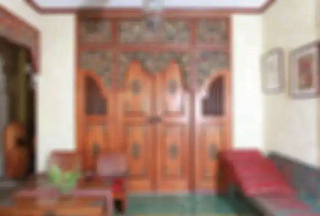 Kusen Pintu Sebaiknya Jangan Terbuat dari Kayu Sambungan? Ini Alasannya!