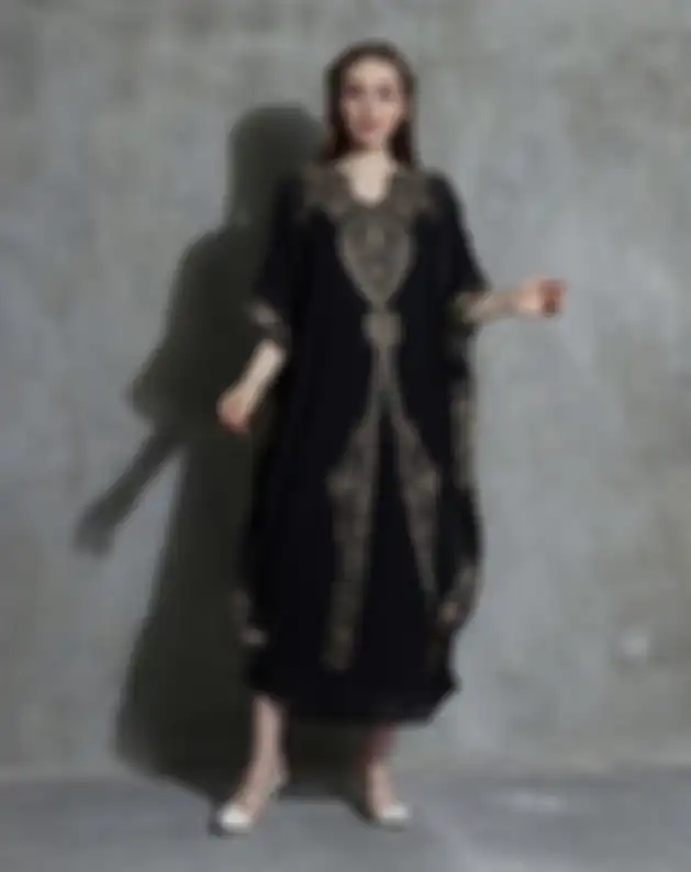 Kaftan Sakura kaftan sifon luna maya bordir gold.