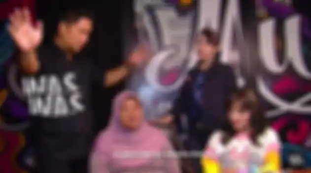 Panglima Langit mencoba memasukkan sosok nenek-nenek yang mengikuti Ashanty ke dalam tubuh perantara