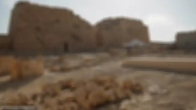 Para ahli percaya Cleopatra membuat rencana untuk dirinya dan Anthony untuk dimakamkan di sebuah kuil bernama Taposiris Magna untuk meniru mitos kuno Isis dan Osiris.