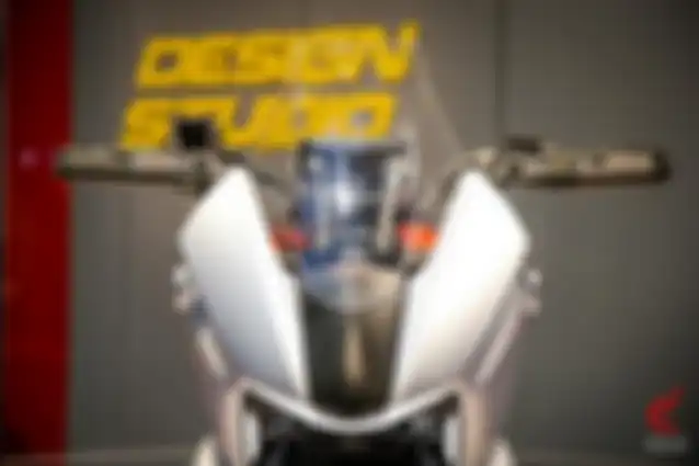 Tampilan depan Honda CB4 X Concept.
