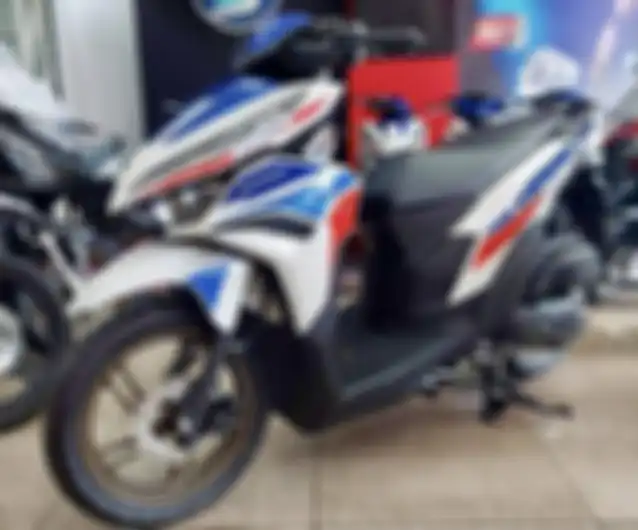 Honda Vario 125 atau Click 125 livery spesial 50 tahun Honda Filipina. 