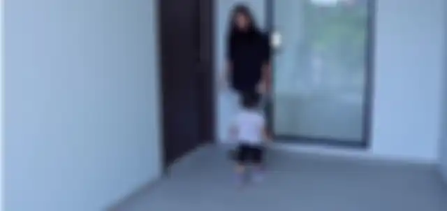 Teras depan rumah baru Caca Tengker