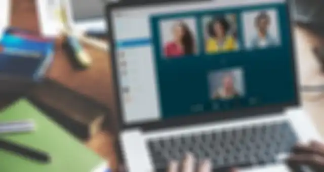 Warna-warni kelas online.