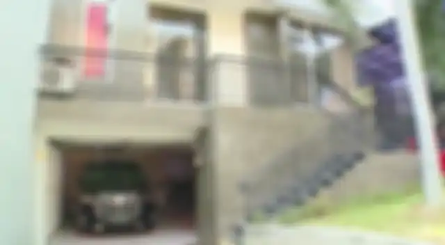 Eksterior rumah Billy Syahputra di Mampang