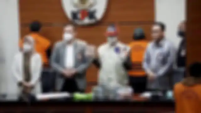 Bupati Bogor Ade Yasin menyalahkan anak buahnya usai ditangkap KPK. Ternyata anak buah Ade Yasin nekat bikin aturan kontroversial. 