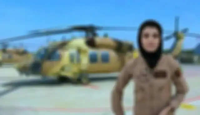 Foto Niloofar Rahmani yang tercatat sebagai pilot wanita pertama Afghanistan. Kini dia hidup nyaman di Amerika Serikat.