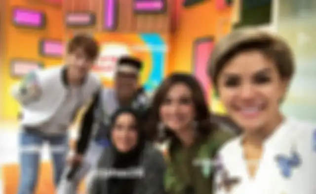 Kondisi Jane Shalimar, sahabat Vanessa Angel dikabarkan makin memburuk hingga dokter memohon doa untuk kesembuhannya.