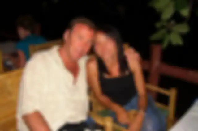Jan bersama dengan Monica.
