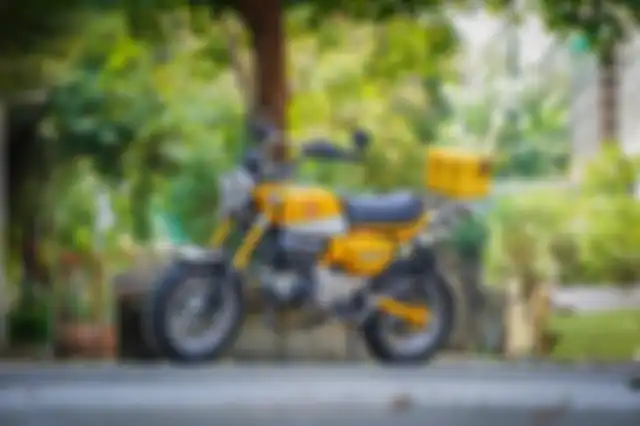 Modifikasi Honda Monkey 125 bergaya ala motor touring.