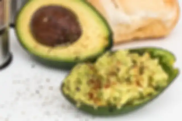 Alpukat termasuk makanan yang mengandung lemak baik