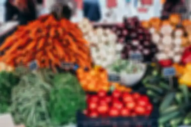 Salah satu manfaat sayuran bagi tubuh manusia adalah meredakan stres.