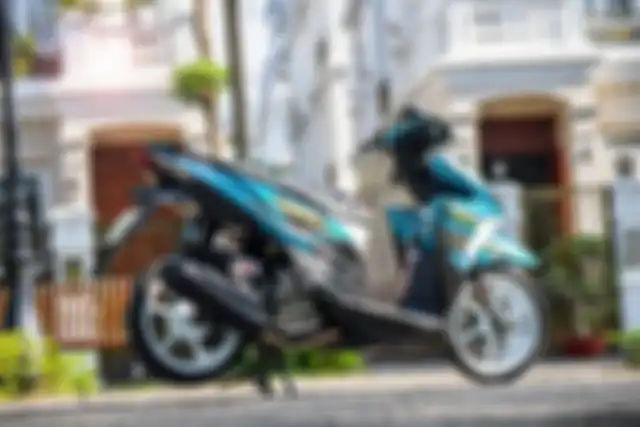 Modifikasi Honda Vario 150 jadi sporty, pakai decal stiker unik, plus aksesoris apik.