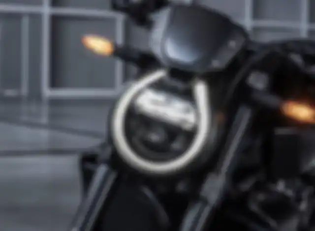 Bentuk headlamp Honda CB1000R 2021 baru.