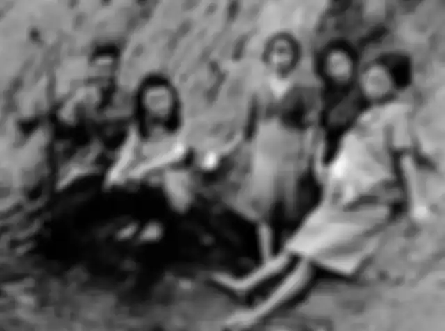 Para wanita yang dipaksa jadi budak nafsu tentara Jepang.
