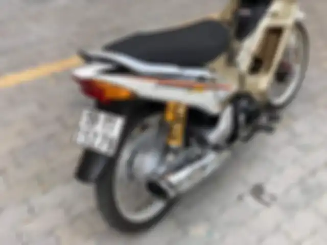 Sokbreker Ohlins terpasang. Makin hedon!