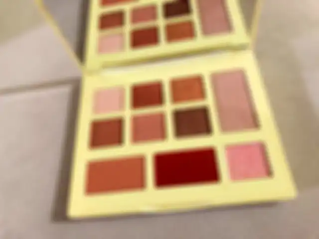 Rabbit Habit x Indomie All in One Face Palette Indomie Goreng Kuah Kaldu Ayam
