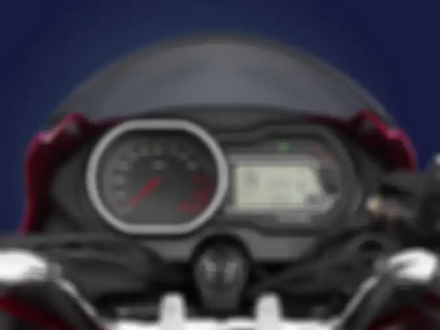 Panel instrumen Bajaj Platina 110.