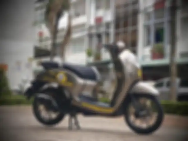 Modifikasi motor Honda Scoopy.