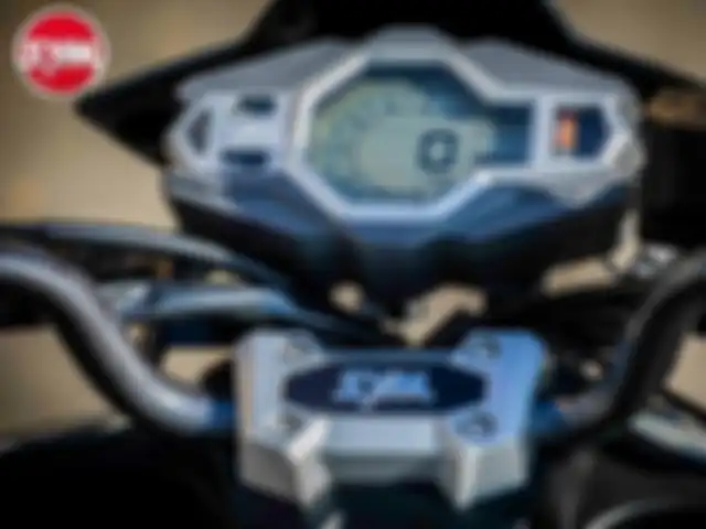 Spidometer SYM Jet 4RX sudah digital tapi lebih atraktif dibanding Honda BeAT Street.