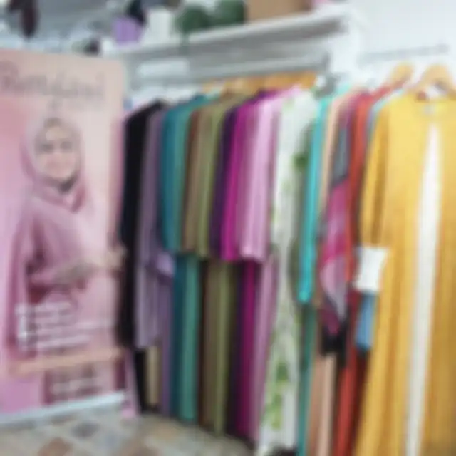 Bisnis Risty Tagor