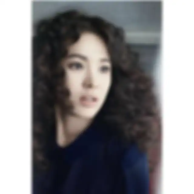 Gaya rambut wanita Korea ala Song Hye Kyo