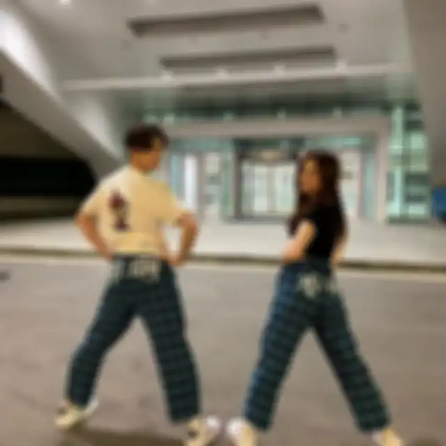 Sang Heon Lee dan Anna Cathcart
