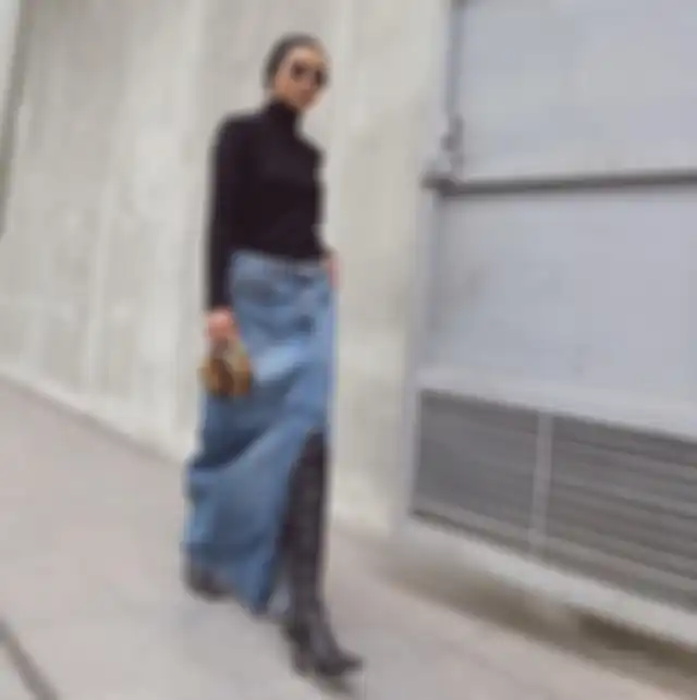 Ide OOTD hijab pakai turtleneck