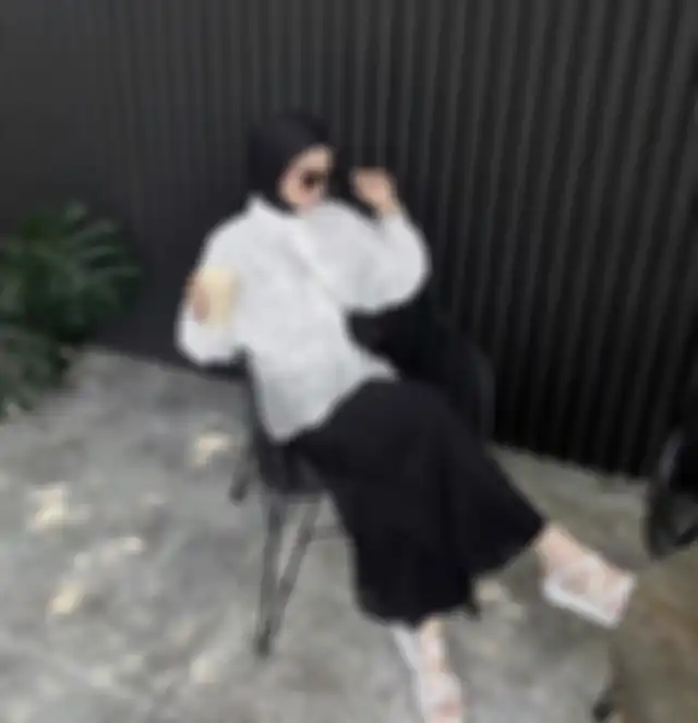 OOTD hijab monokrom hitam putih