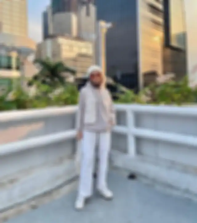 Ide OOTD hijab dengan berbagai macam topi