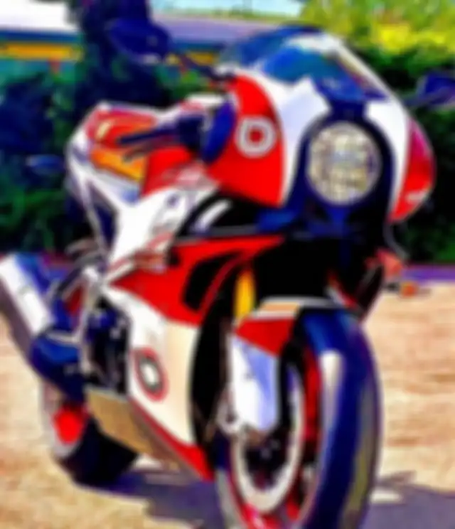 Foto Bimota KB4 terbaru yang bocor di dunia maya. Sudah diberi cat dan grafis.