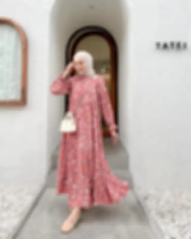 OOTD hijab warna oranye