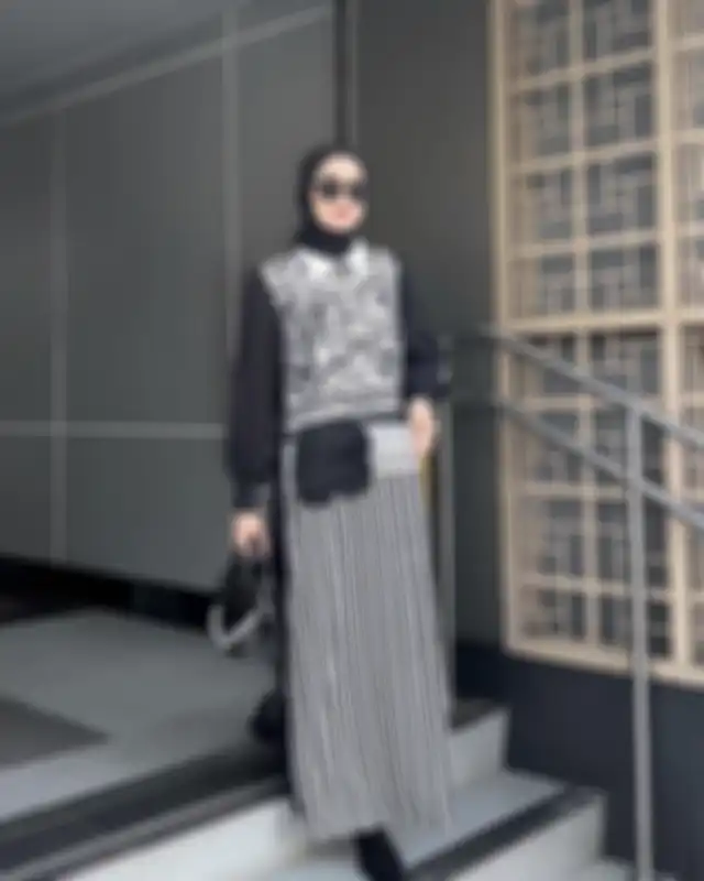 OOTD hijab monokrom hitam putih