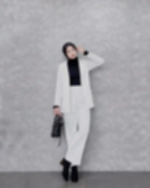 OOTD hijab monokrom hitam putih