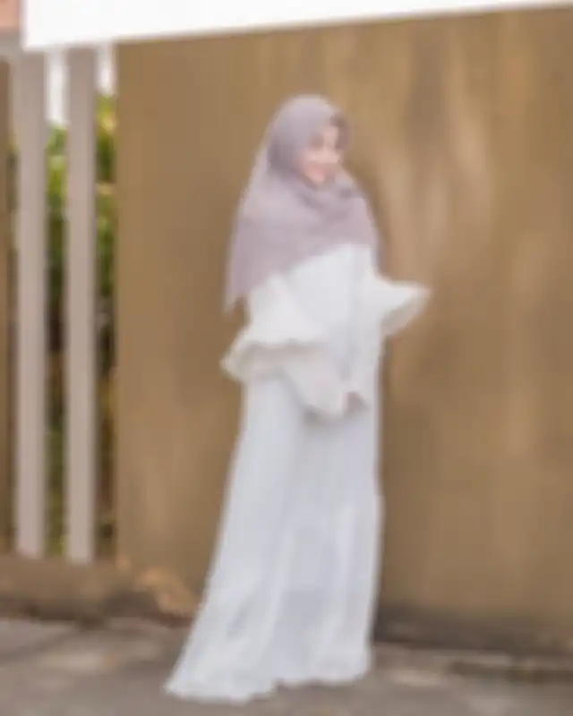 Model gamis putih untuk baju lebaran 2023