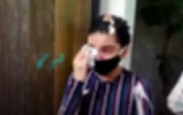 Tsania Marwa berlinang air mata saat menceritakan hasil penjemputan kedua anaknya di rumah Atalarik Syach.