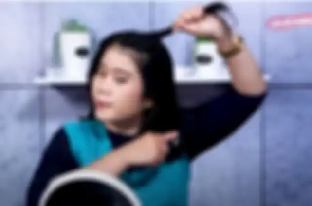 Step pertama catok curly