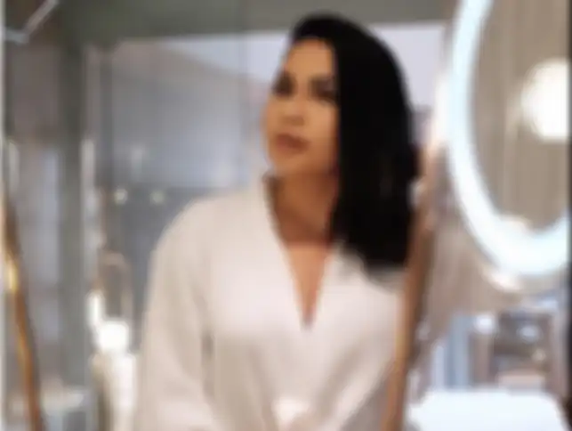 Melaney Ricardo beberkan penghasilannya lebih besar ketimbang Tyson Lynch