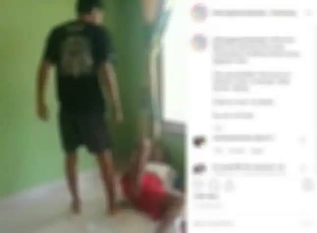 Viral, cucu tega tendang kakek sendiri
