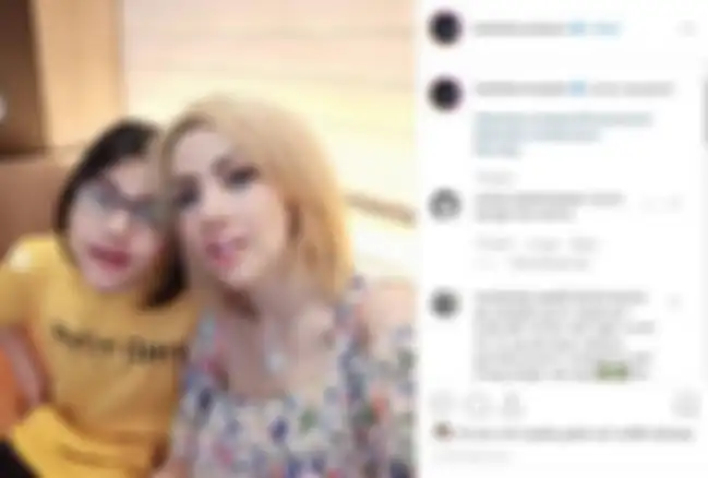Barbie Kumalasari bersama putri semata wayangnya