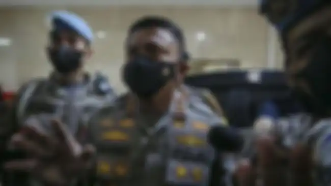Irjen Ferdy Sambo disebut jalani kebiasaan ganjil saat tugas di Brebes di tengah isu suami penyuka sesama jenis bergerak makin liar. 