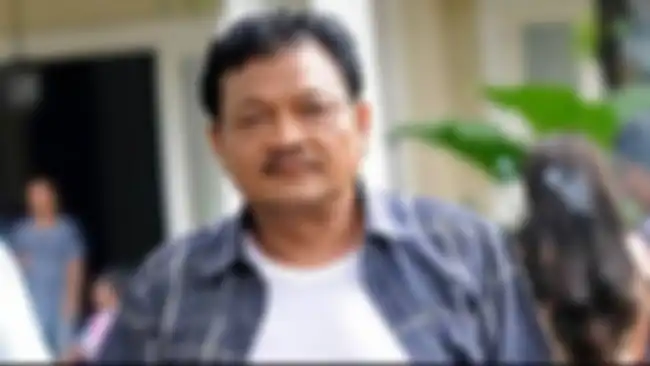 Eeng Saptahadi meningal dunia