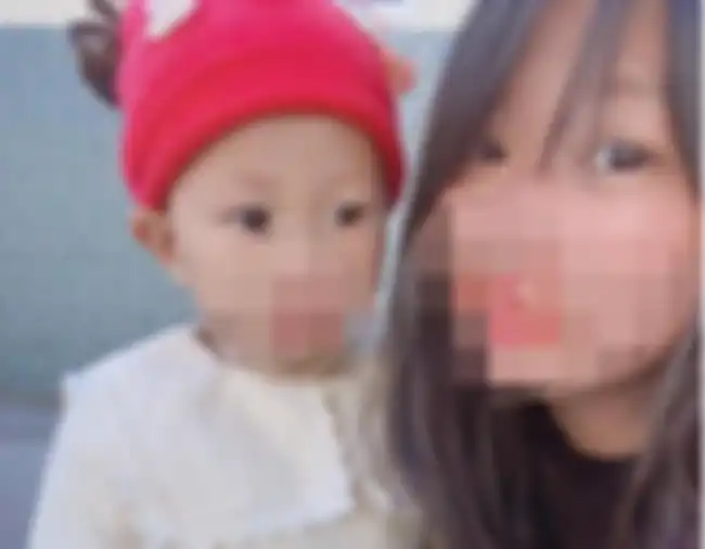 Foto bayi perempuan sebelum meninggal