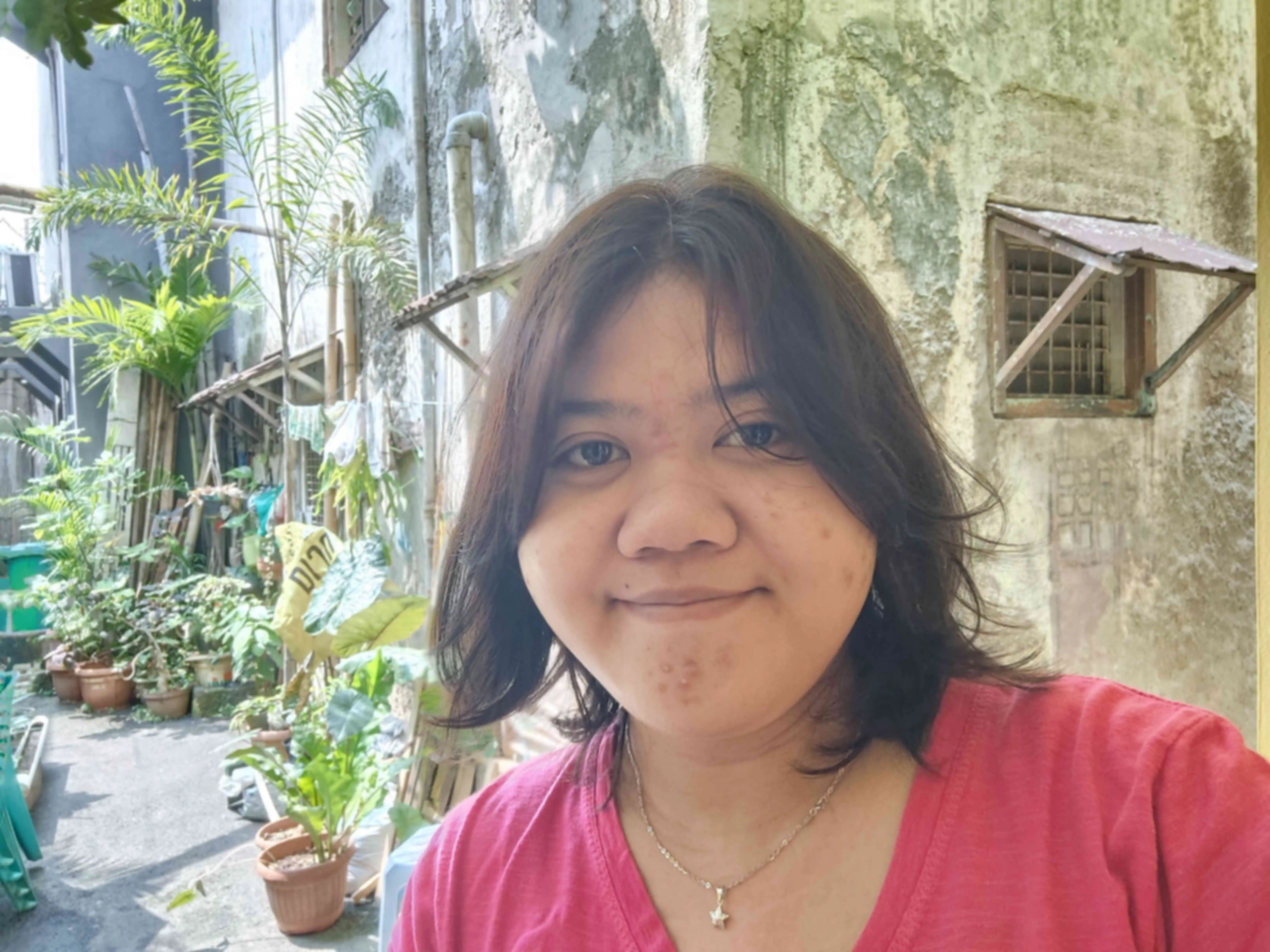hasil foto selfie di luar ruangan dengan Vivo X60 Pro